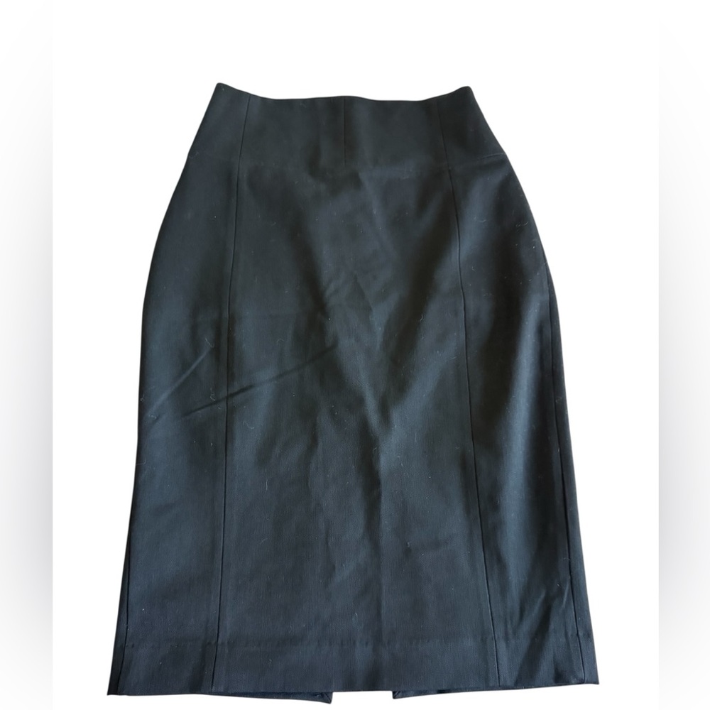 Express Black Pencil Skirt — Sleek Office Staple